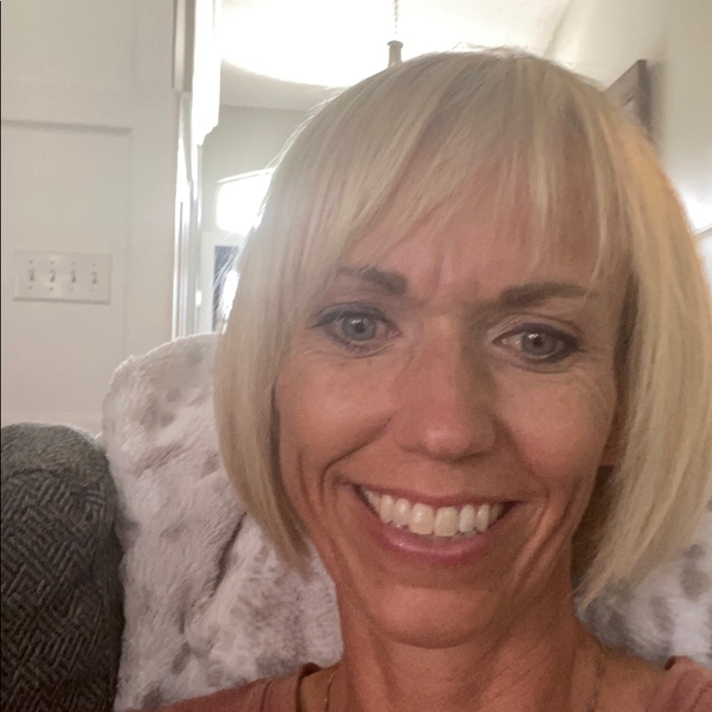Meet your Posher, Monica